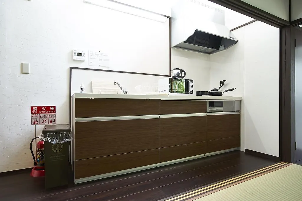 Base Karasuma Imadegawa Villa Kyoto 0*,
