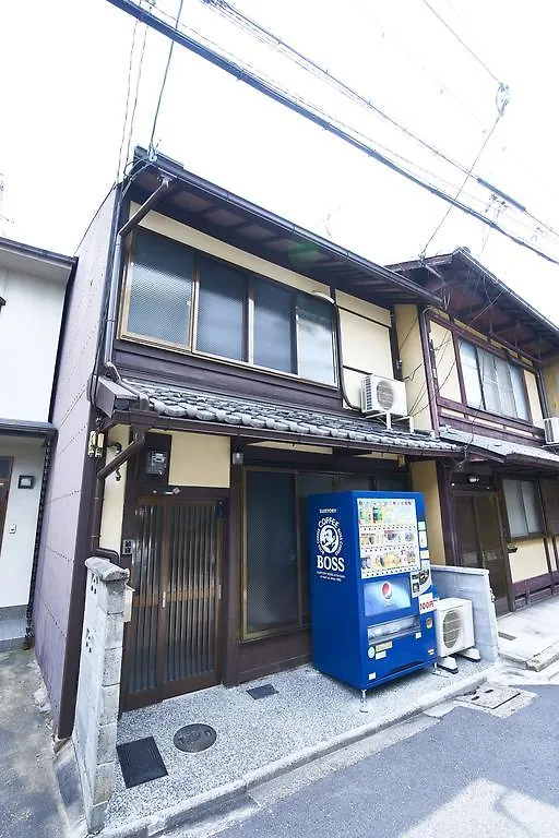 Base Karasuma Imadegawa Villa Kyoto 0*,  Japan